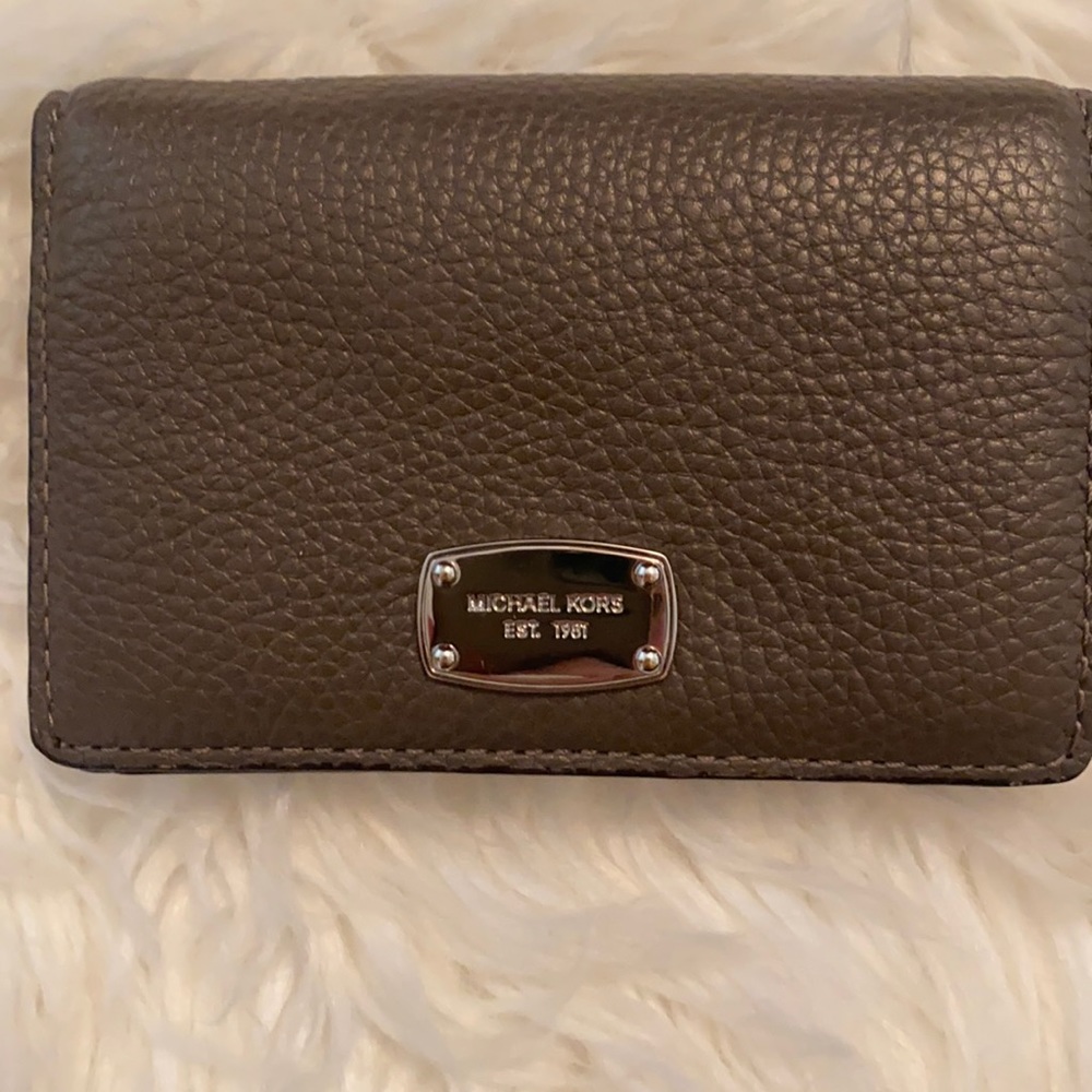Michael Kors wallet grey